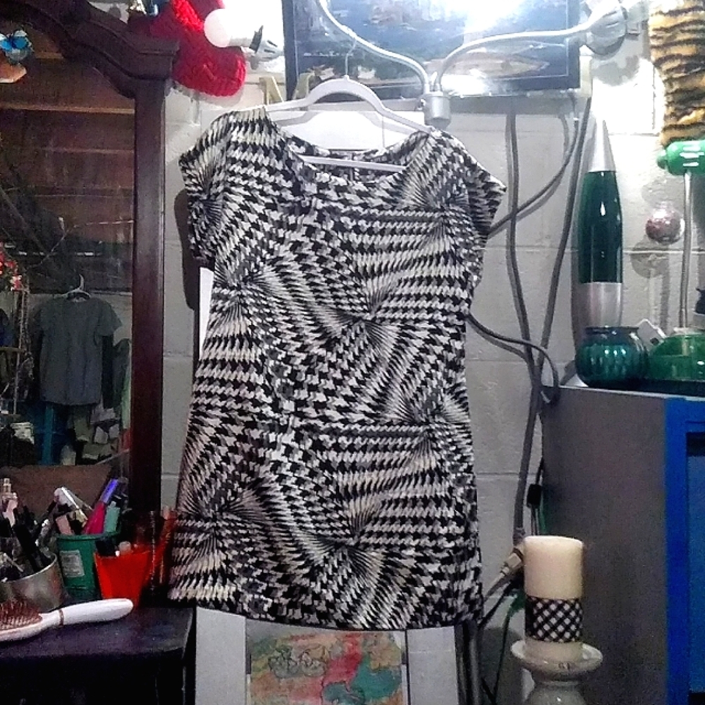Apt 9 Black and White casual dress size s